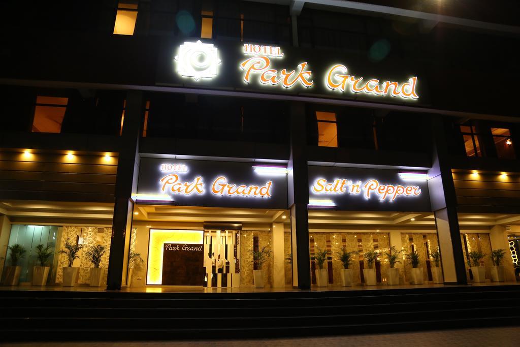 Hotel Park Grand Chandīgarh Εξωτερικό φωτογραφία