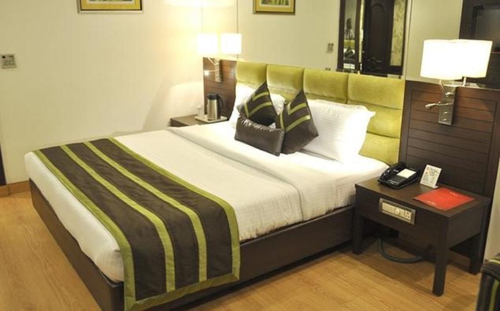 Hotel Park Grand Chandīgarh Εξωτερικό φωτογραφία